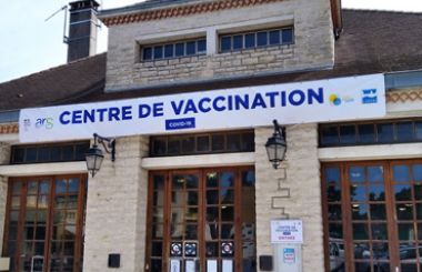 centre_vaccination_03.jpg
